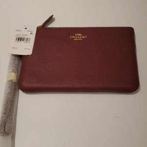 Coach NWT Polished Pebble Leather Wristlet
